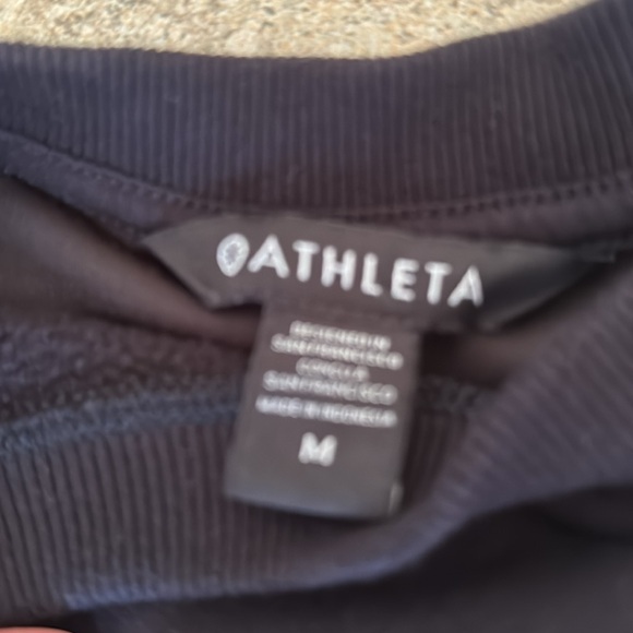 Athleta sweatshirt velvet sleeves - Picture 4 of 7